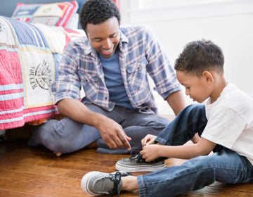 Teaching your child to tie shoelaces