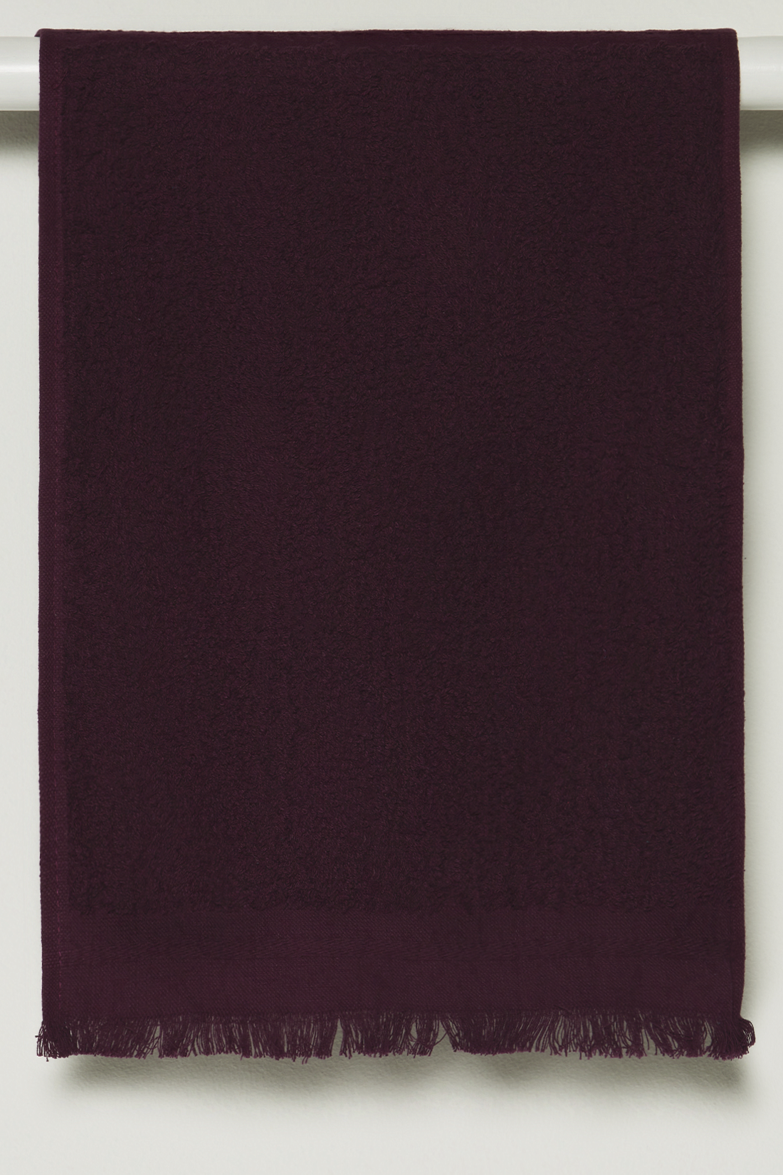 AUBERGINE PLAIN FRINGE GUEST TOWEL-GRAPE-30X50 CM