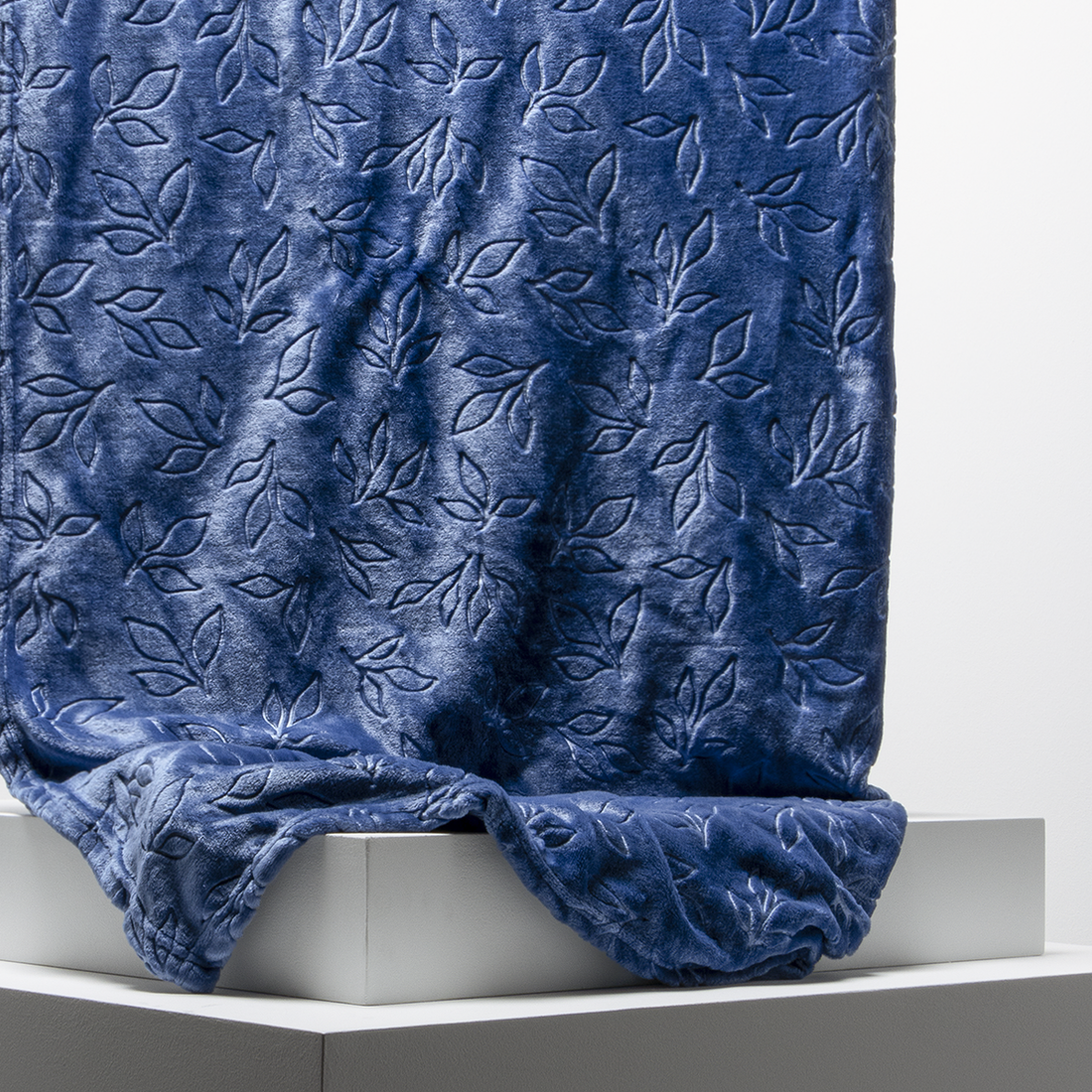 Floral small textured throw blue-MID BLUE-SMALL