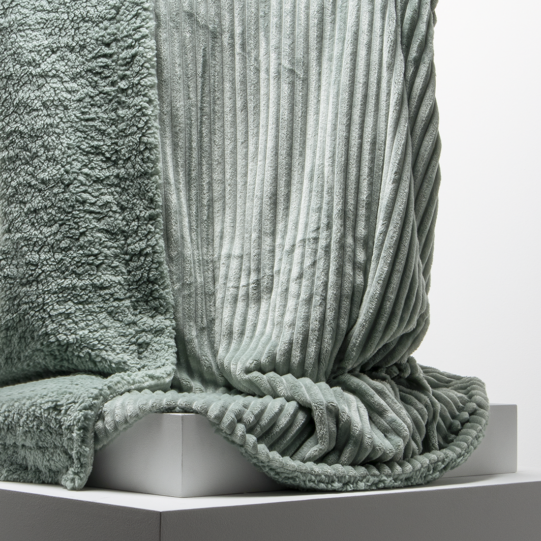 Stripe sherpa throw sage-SAGE-200X200 CM