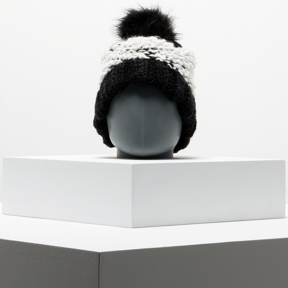 Pompom beanie black-BLACK-ONE SIZE