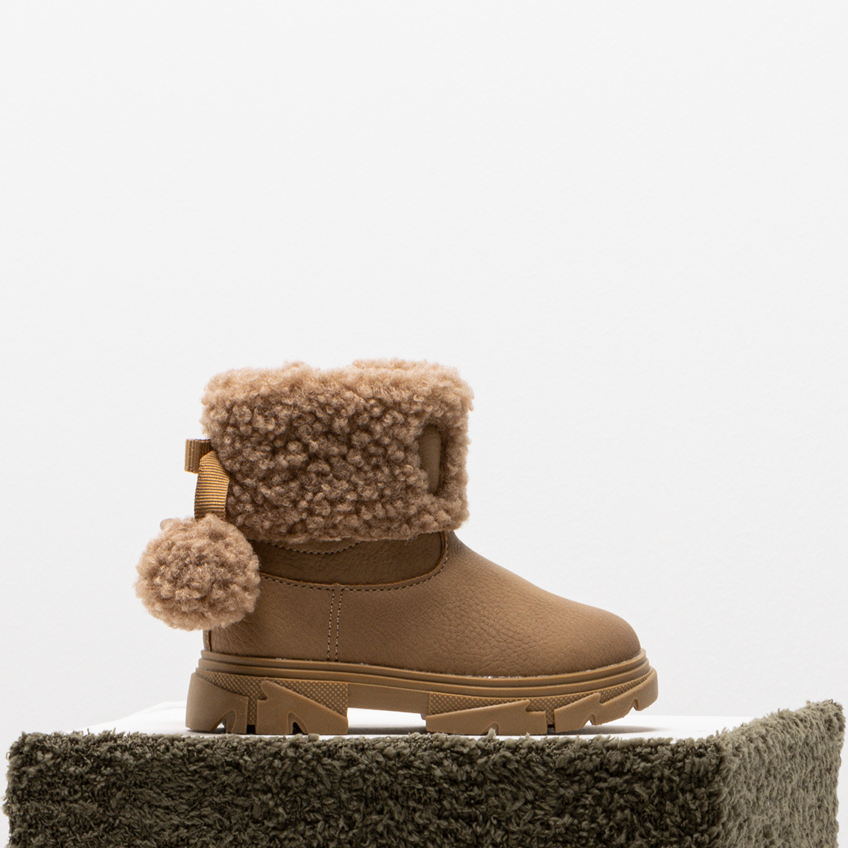 Folder sherpa novelty chunky boot tan-TAN-4